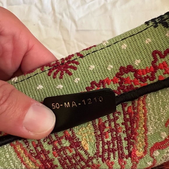 CHRISTIAN DIOR LARGE BOOK TOTE MULTICOLOR CANVAS EMBROIDED IN LIGHTS - Picture 11 of 14